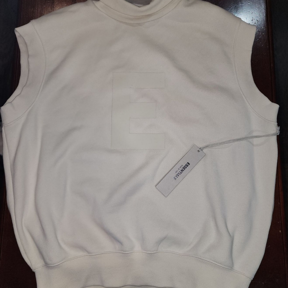 Essentials Fear of God Sweatshirt Vest - Picture 6 of 6
